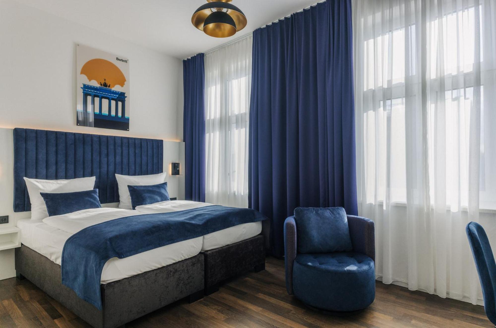 Homaris East Side Hotel Berlin Exterior photo