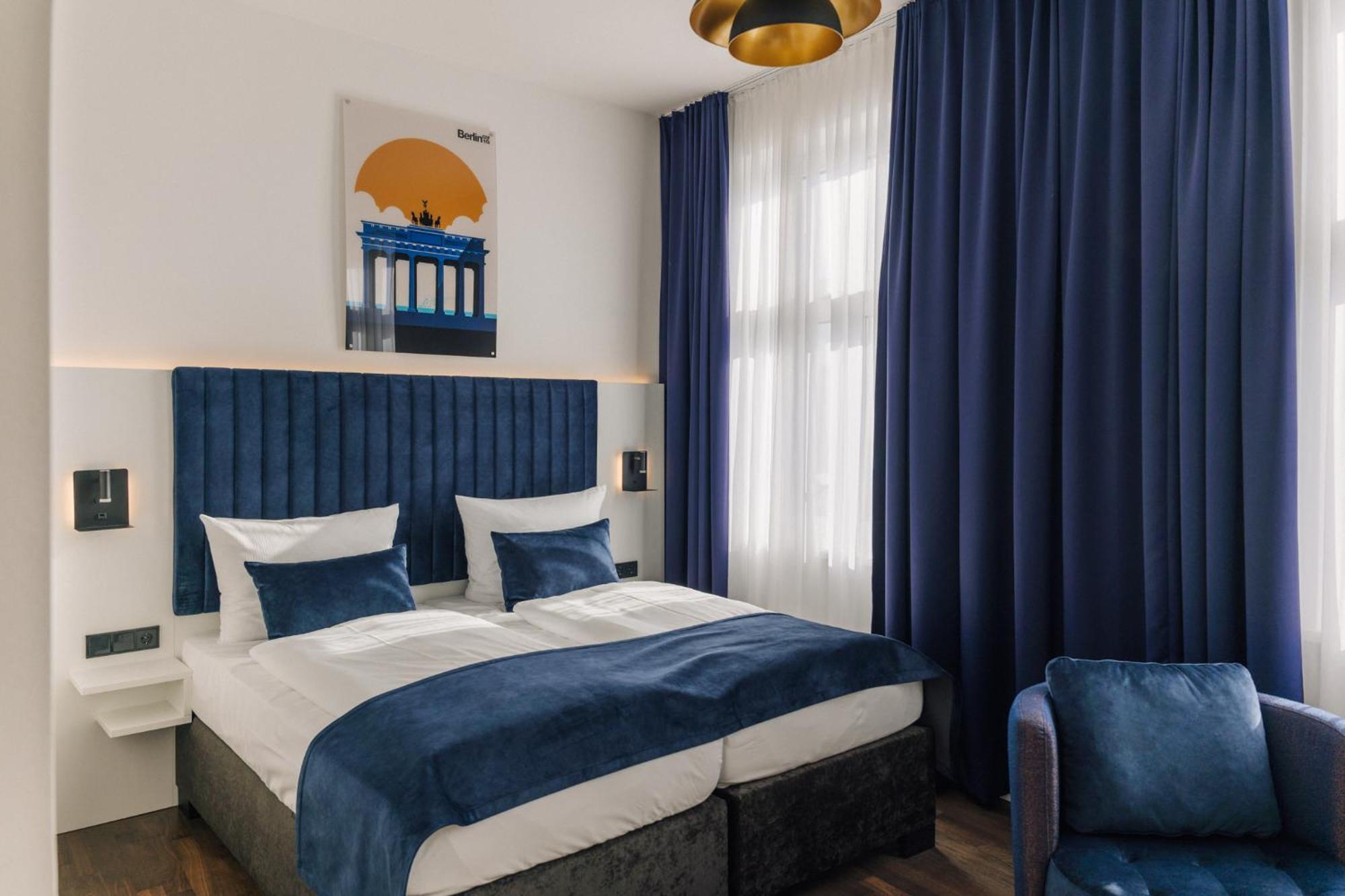 Homaris East Side Hotel Berlin Exterior photo